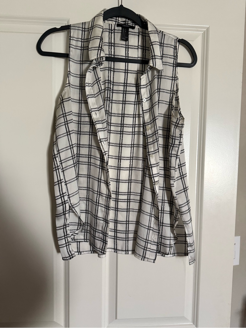 Forever 21 - Sleeveless White Plaid Button-Front Blouse - Small - Picture 7 of 7